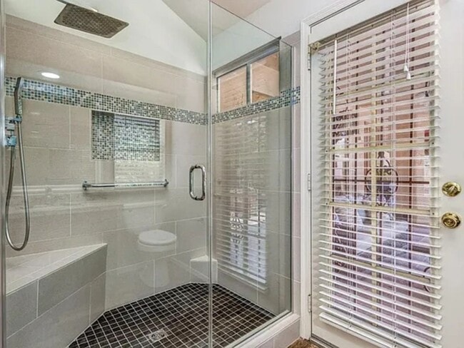 Building Photo - Charming 3BR House in Phoenix