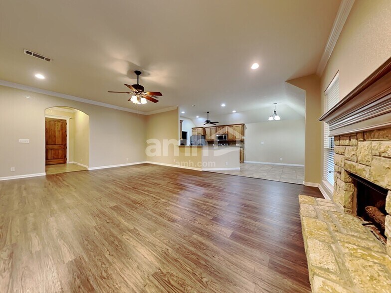 Building Photo - 109 Firestone Dr