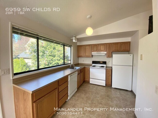 Building Photo - Pipers Run Upper Level Two Bedroom Condo