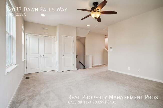 Building Photo - 12033 Dawn Falls Way