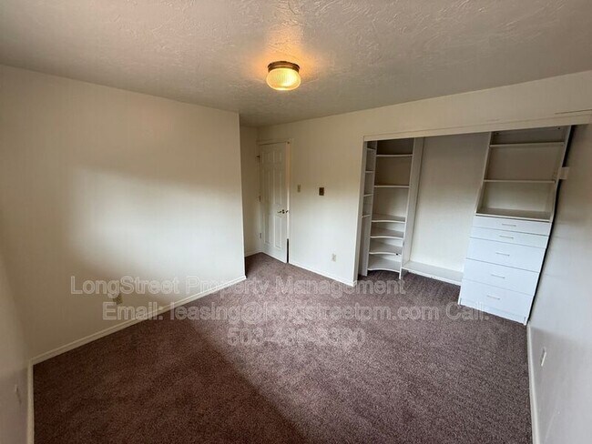 Building Photo - 1634 SW Knollbrook Pl