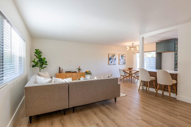 Building Photo - 41615 Morningside Ct