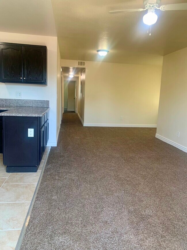 Building Photo - 124 E 108th St