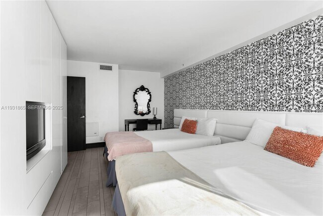 Building Photo - 1100 West Ave