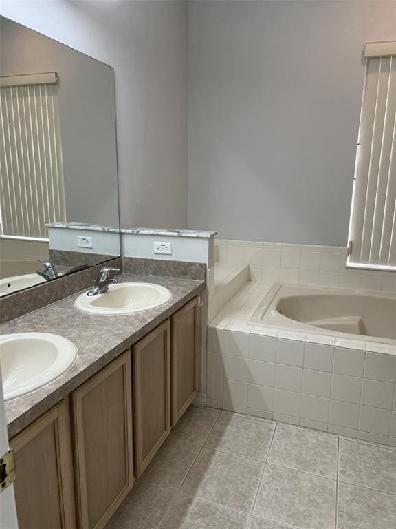 Building Photo - 4000 Bougainvillea Pl