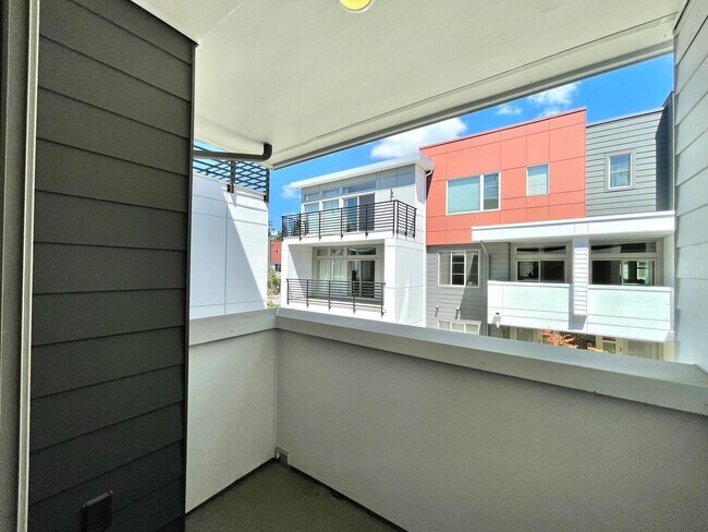 Building Photo - Great Townhome for rent