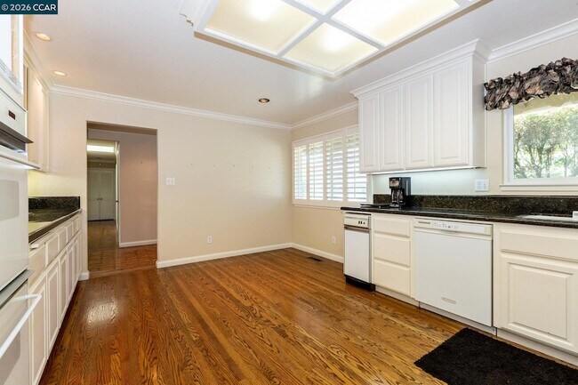 Building Photo - 432 Stonefield Pl