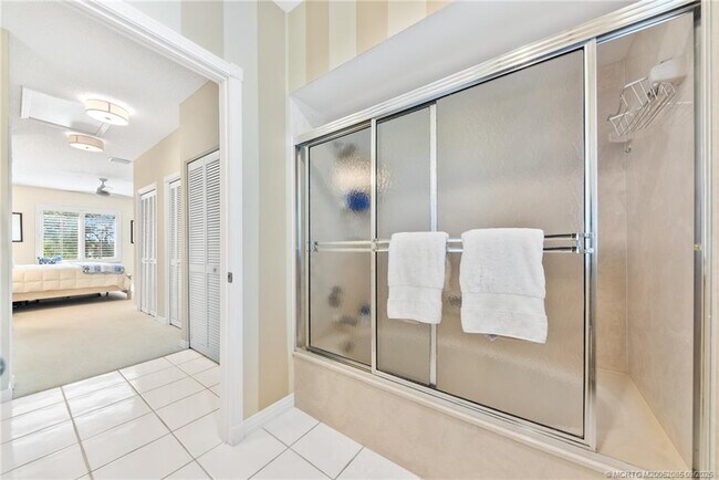 Building Photo - 12481 Harbour Ridge Blvd