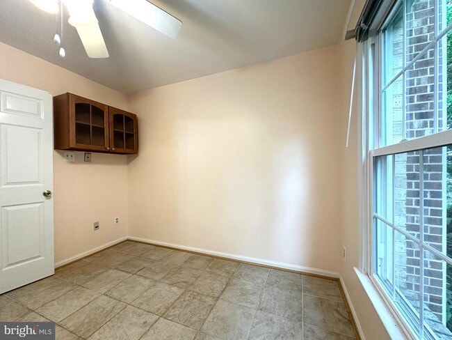Building Photo - 5127 Kenside Ct