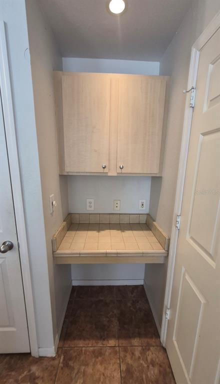 Building Photo - 1990 Erving Cir