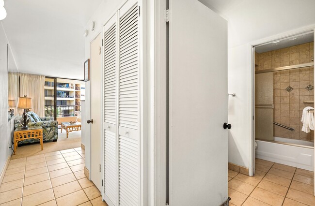 Building Photo - BeachFront Furnished Condo at Sugar Beach Resort, 1 Bed / 1 Bath with Ocean Views!