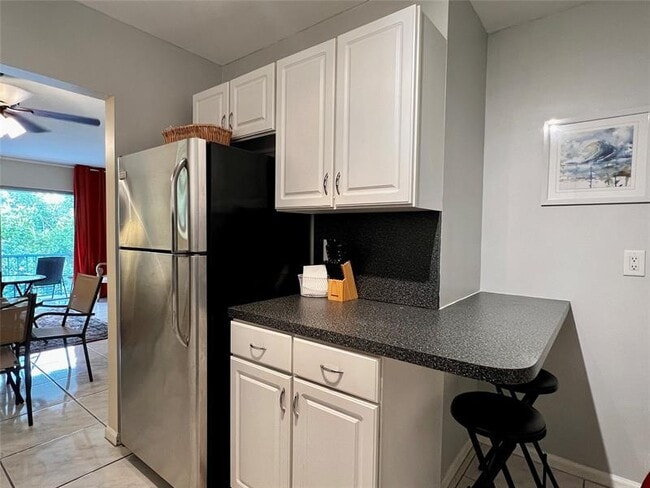 Building Photo - 2271 NE 68th St