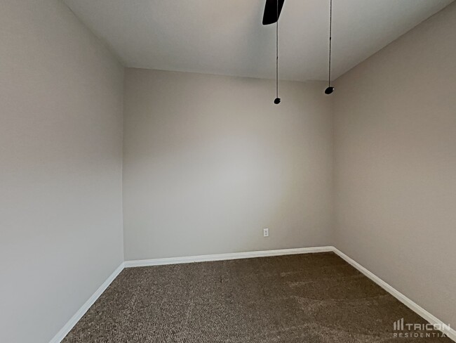 Building Photo - 1342 Barrel Dr