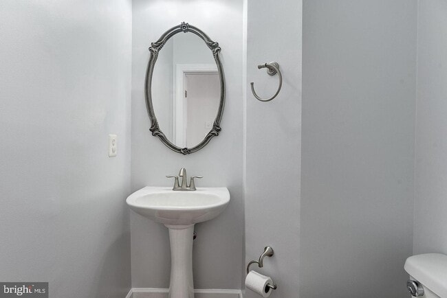 Building Photo - 7576 Maidenhead Dr