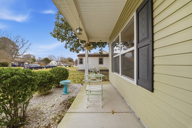 Building Photo - 507 Leonard Rd