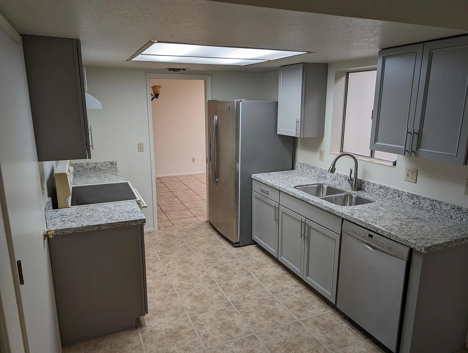 Kitchen - 8351 E Hazeltine Ln