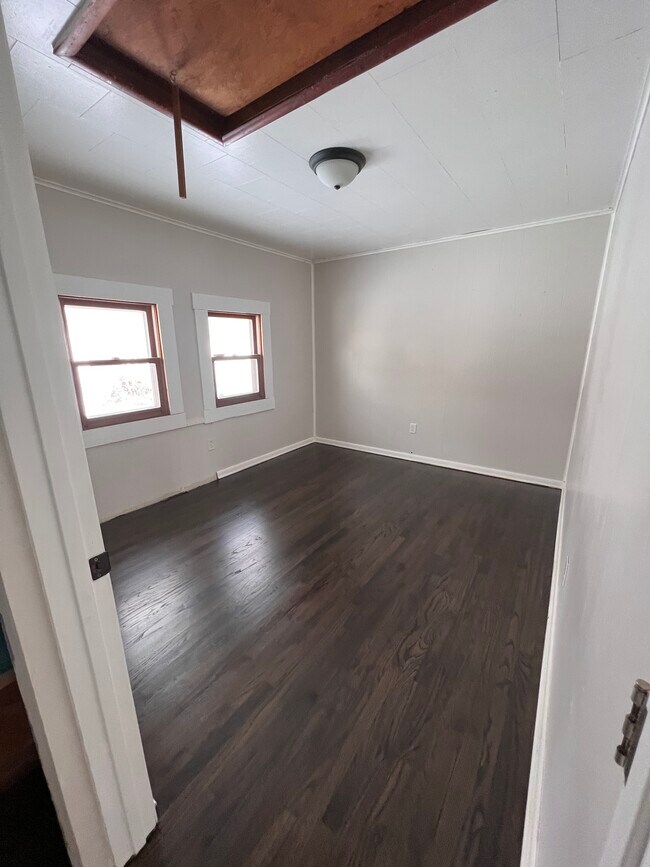 Building Photo - 12708 Foster St