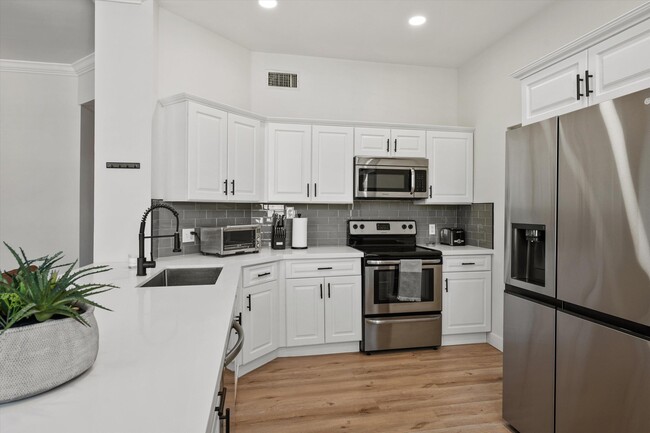Building Photo - 11770 St Andrews Place