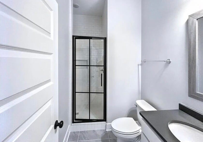 Building Photo - 1200 Windsor Sq