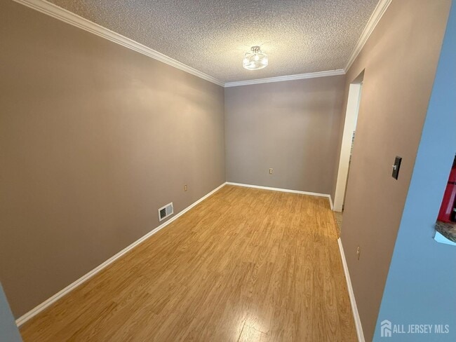 Building Photo - 38 Cheverny Ct