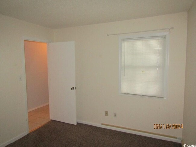 Building Photo - 1500 Cenith Dr