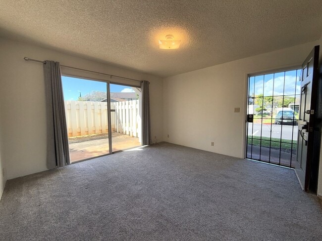 Building Photo - 94-1097 Paawalu St. #U4 - Hikino