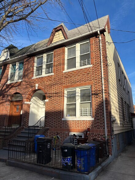 Outside - 2333 E 24th St