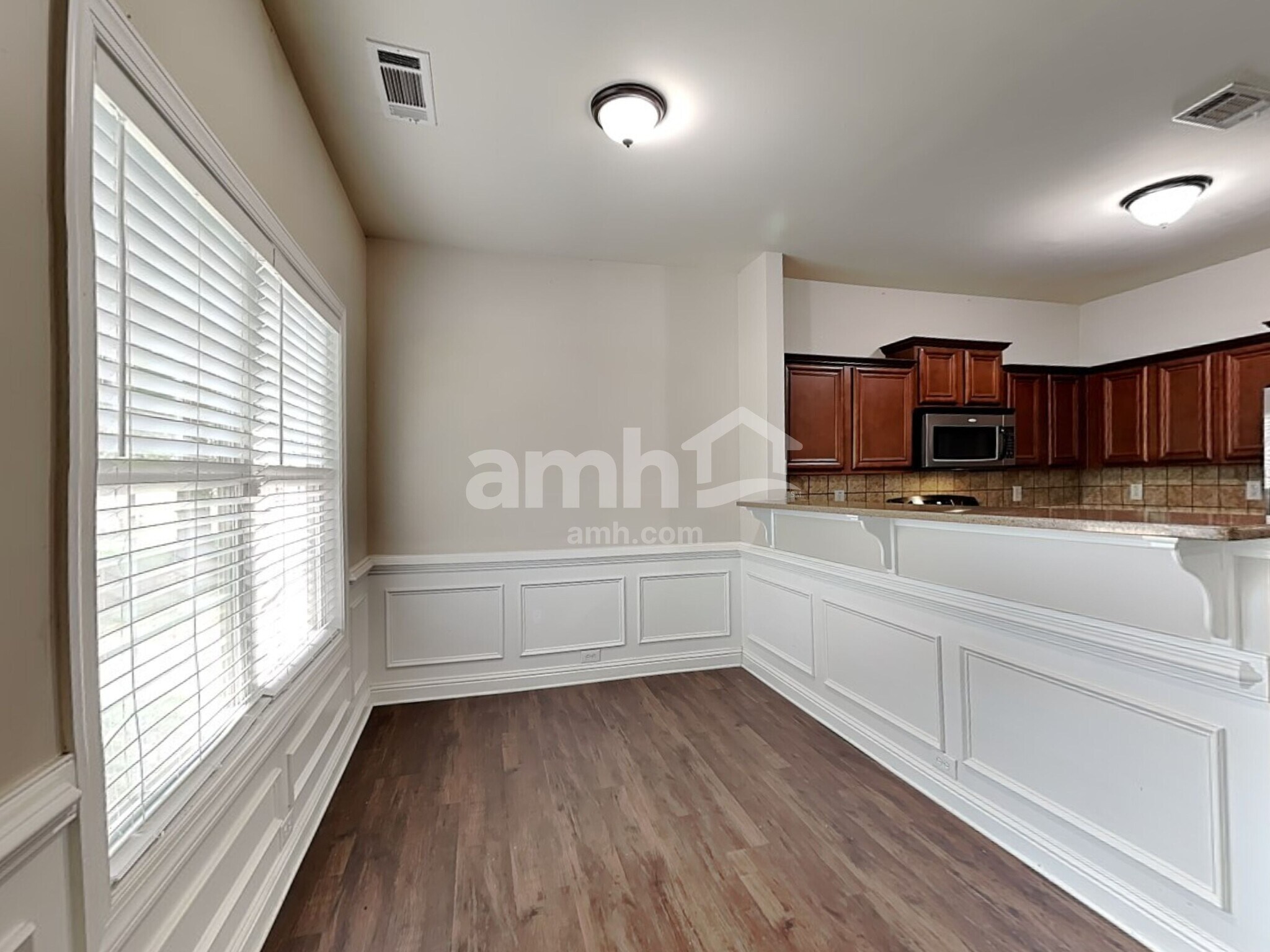 Building Photo - 5203 Catrina Way