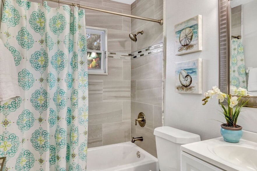 Building Photo - 1923 Mabbette St