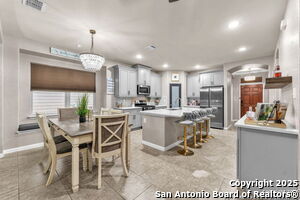 Building Photo - 8427 Buckhorn Parke