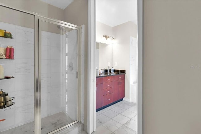 Building Photo - 150 E Robinson St