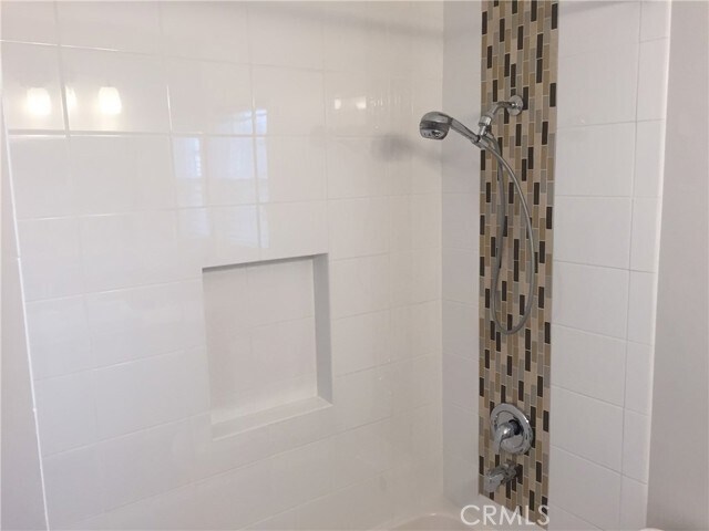 Building Photo - 4216 E 15th St