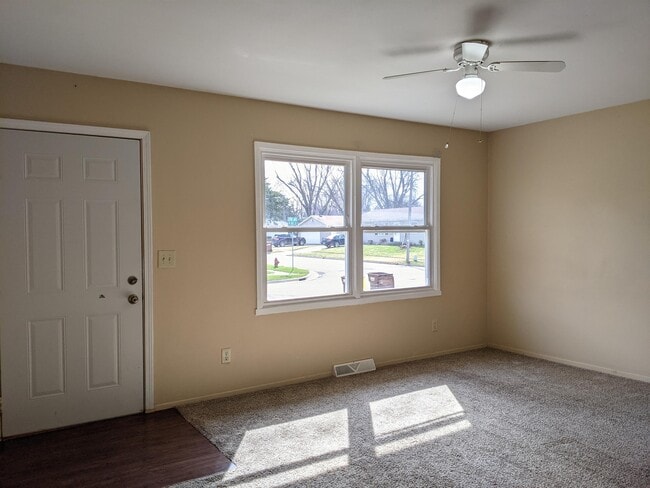 Building Photo - 1703 12th Ave