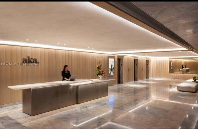 Building Photo - 1395 Brickell Ave