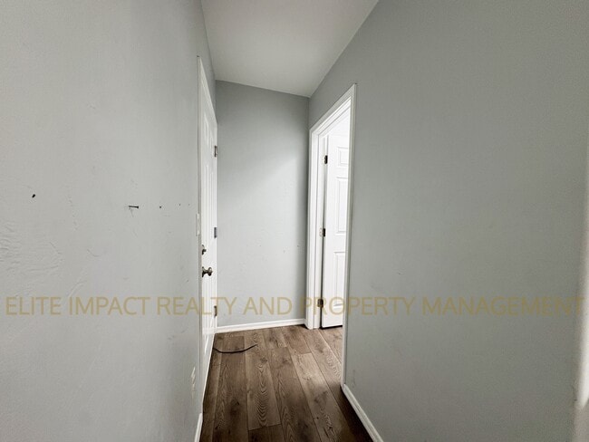 Building Photo - 7429 E 45th St