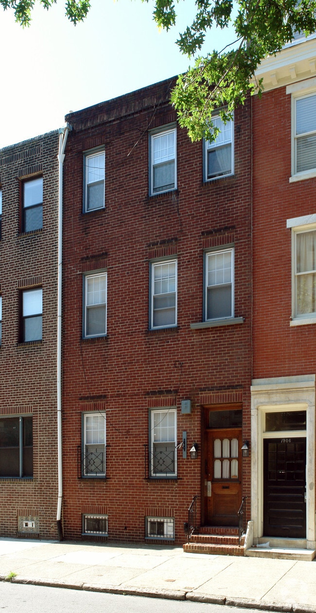 Building Photo - 1904 Pine St