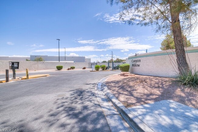 Building Photo - 3060 Casey Dr