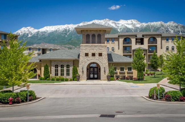 Building Photo - Luxurious Condo in North Orem