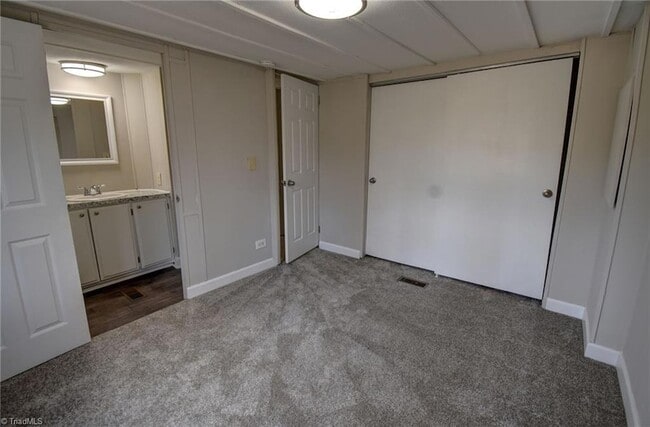 Building Photo - 4606 Woodvery Dr