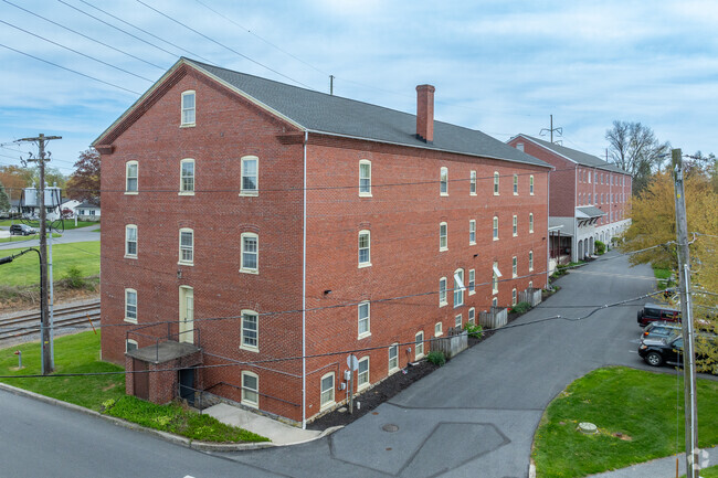 Building Photo - Landisville Apartment