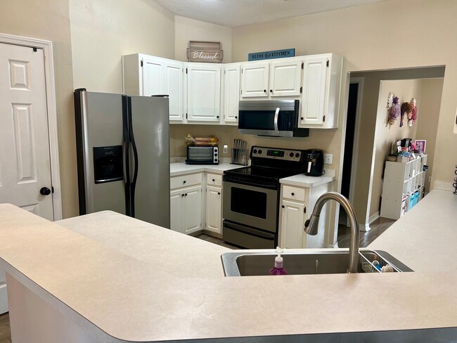 Building Photo - 318 Riverchase Blvd