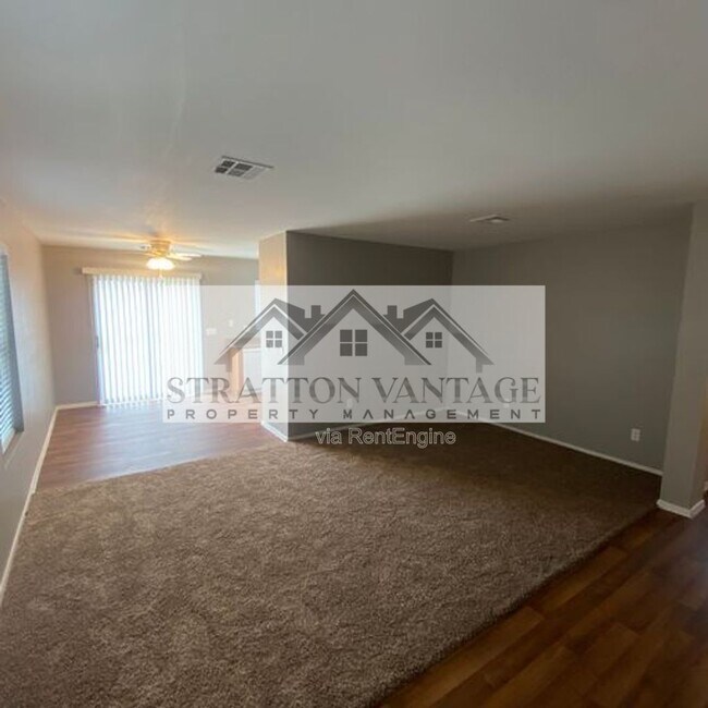 Building Photo - 864 S 239th Ln