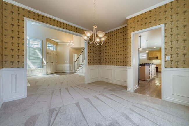 Building Photo - 4Bd/3.5Ba Sammamish House
