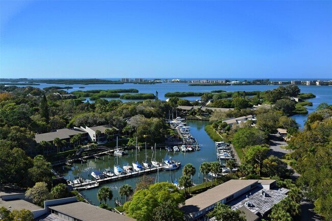 Building Photo - 1703 Pelican Cove Rd
