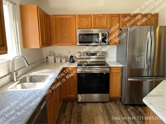 Building Photo - 3750 Strawberry Field Grv