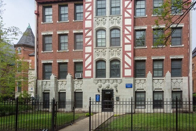 Building Photo - 2419 N Kedzie Blvd