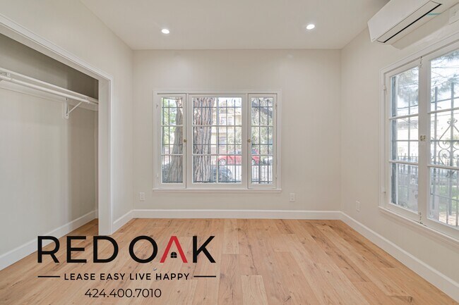 Building Photo - 2376 Portland St