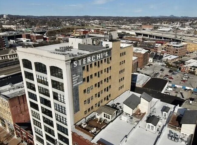 Building Photo - 116 S Gay St
