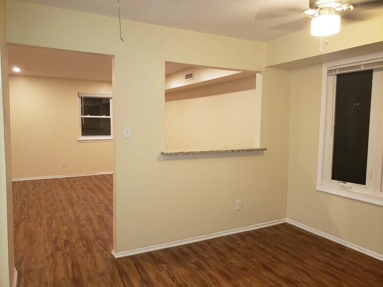 Dining Room - 1115 Thomas Rd