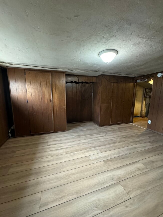 Basement 5 - 205 W Colonial St